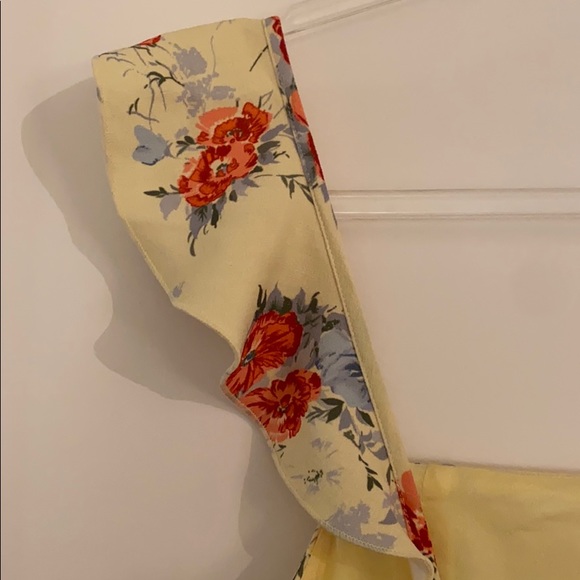 WAYF Yellow Poppy Summer Dress💛 - Picture 6 of 9